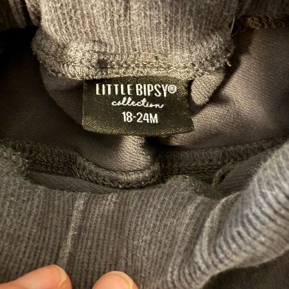 Little Bipsy dark grey harem shorts 18-24 mo - Picture 4 of 4